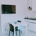 APPARTAMENTO BLU -OVER THE RAINBOW APARTMENTS - LIDO di JESOLO