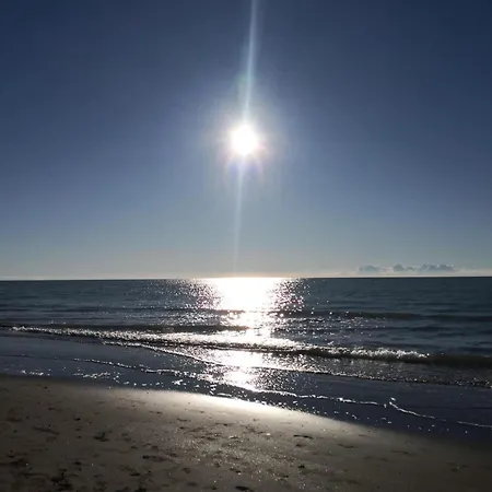 Apartment Blu -over The Rainbow - Lido Di Jesolo- Piazza Mazzini 200 Mt Dal Mare Lido di Jesolo