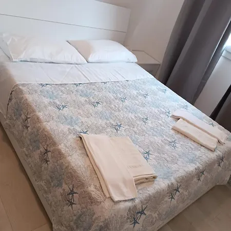 Blu -over The Rainbow - Lido Di Jesolo- Piazza Mazzini 200 Mt Dal Mare Apartment *