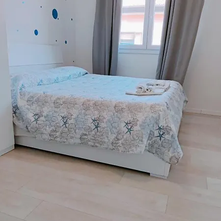 Blu -over The Rainbow - Lido Di Jesolo- Piazza Mazzini 200 Mt Dal Mare